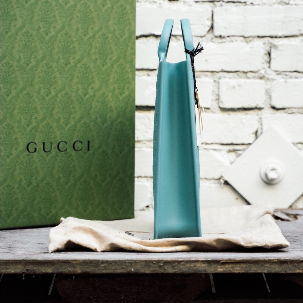 Gucci GG Dusty Azure Rubber Tote Bag - Picture 3 of 7